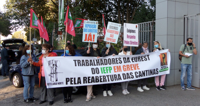 Greve no Centro de Formação do Cerco